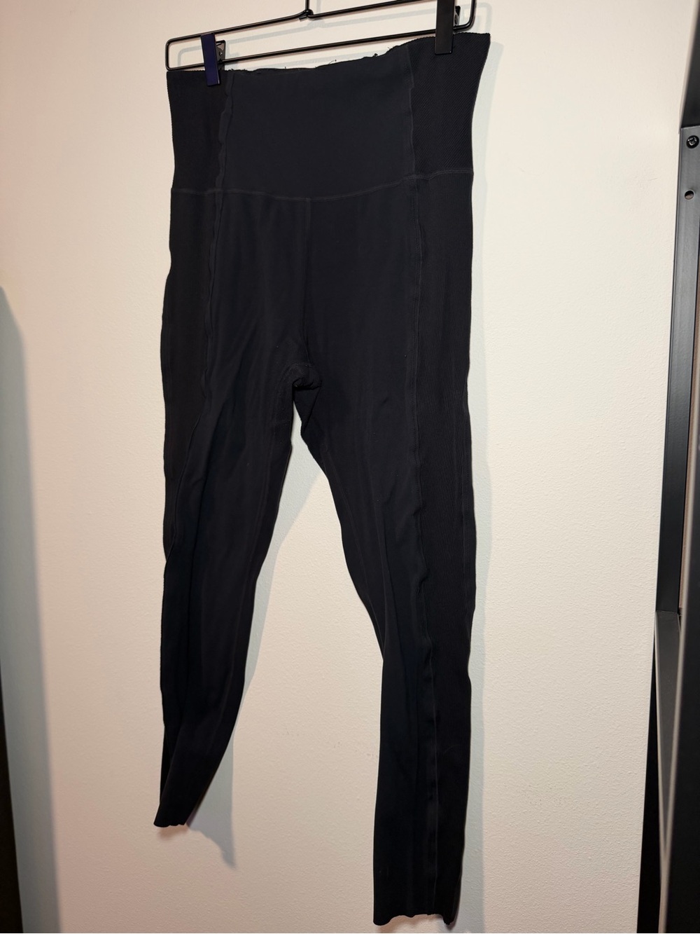 Nike Yoga Luxe Drifit Women’s Black Leggings - Picture 9 of 15
